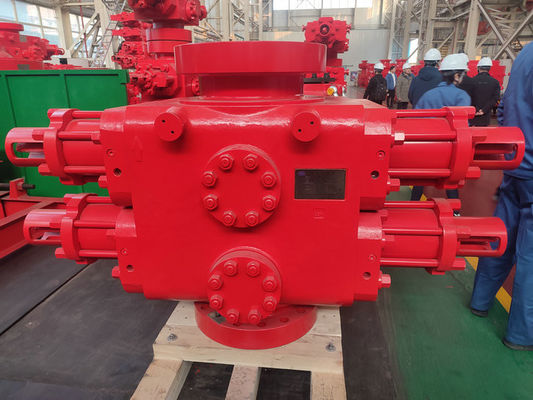 Διπλό Preventer εκρήξεων κριού API 16 ένας κριός ΙΠ σωλήνων με τα συστήματα ελέγχου Hydril
